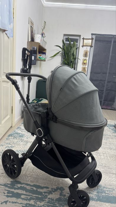 Продам коляску Kidilo с автокреслом!