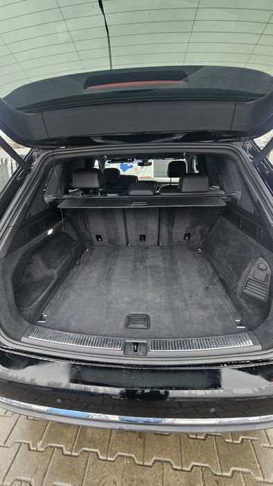 VW Touareg 2019 • 3.0 V6 • Istoric complet • Stare foarte bună.