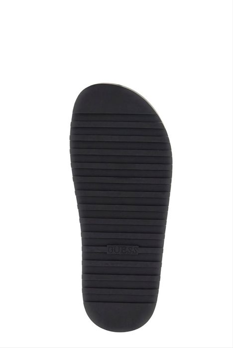 Дамски сандал Guess