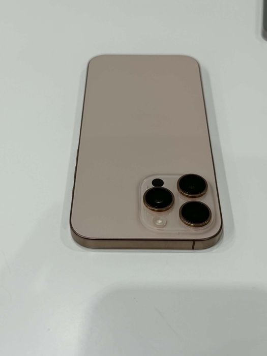 iPhone 16 Pro Max 256GB Gold