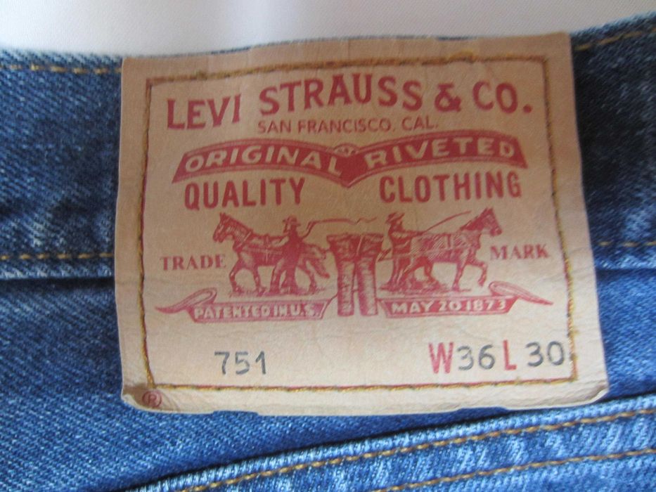 Blugi Levis 751, W36 L30, Talie=94cm,Lung=104cm, drepti, stare fbuna