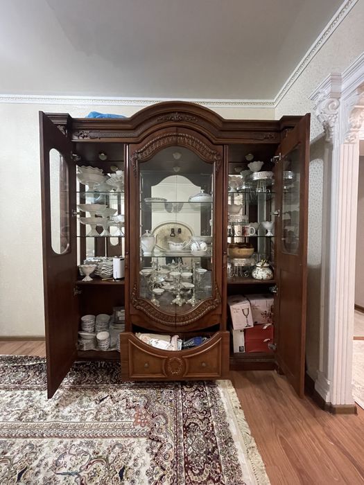 Продается сервант