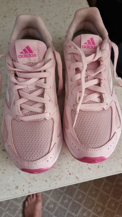Adidas dama nr 37