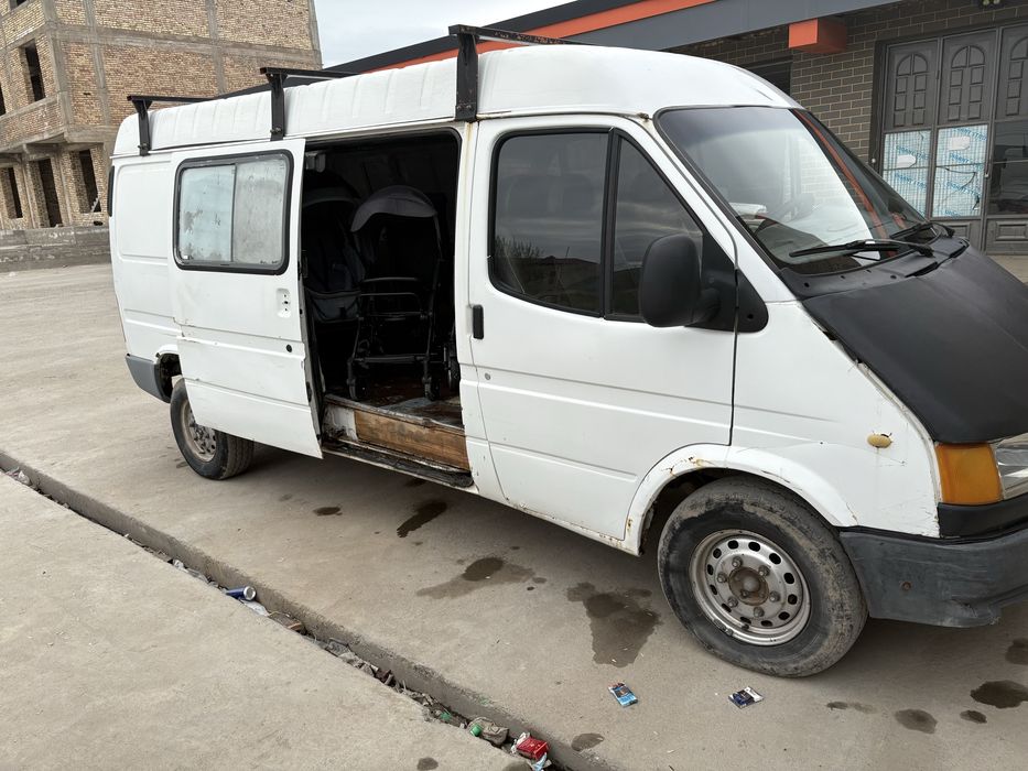 Ford transit furgon
