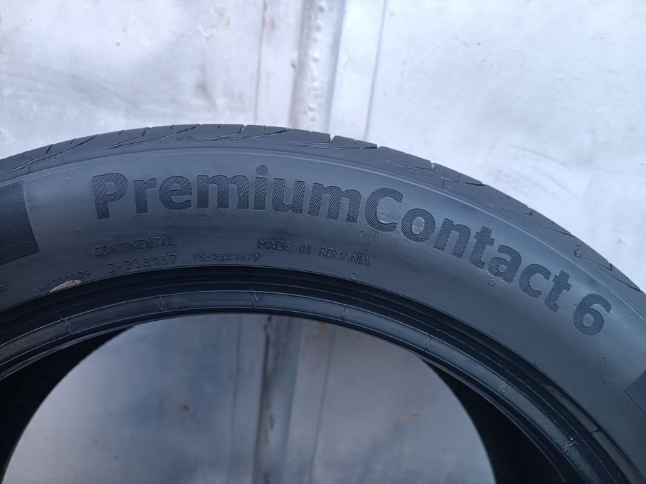 235/45/17 Continental