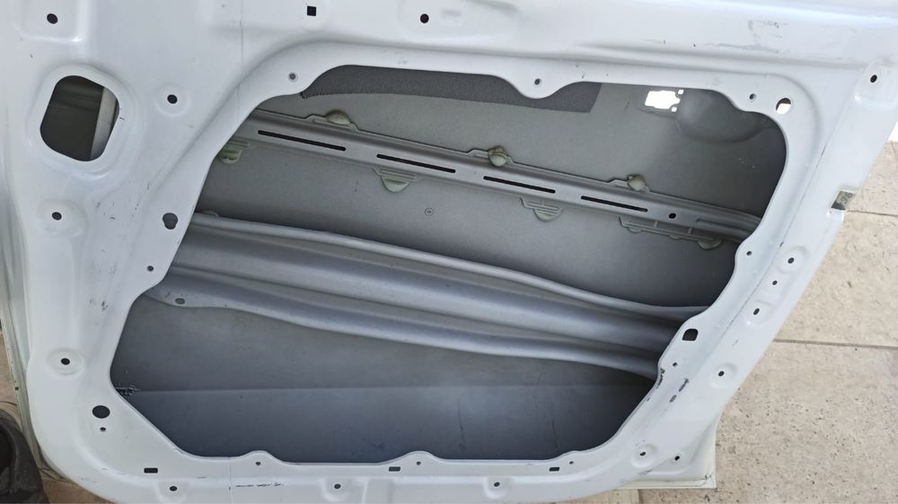 Дверь кия спортейдж