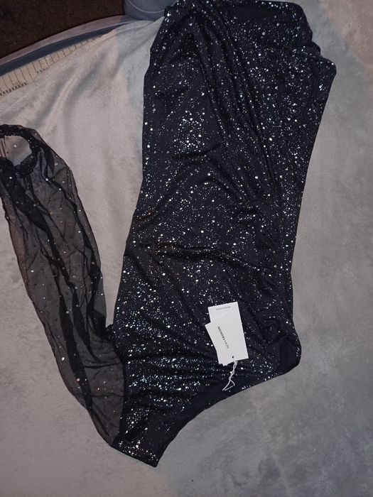 Продам дамска рокля  размер S  нова с етикет но цена от 25лв