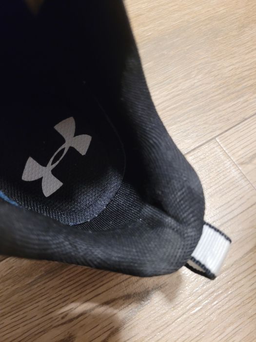 Adidasi Under Armour