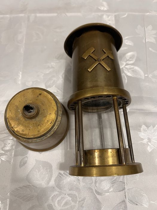 Lampa mner realizata don bronz