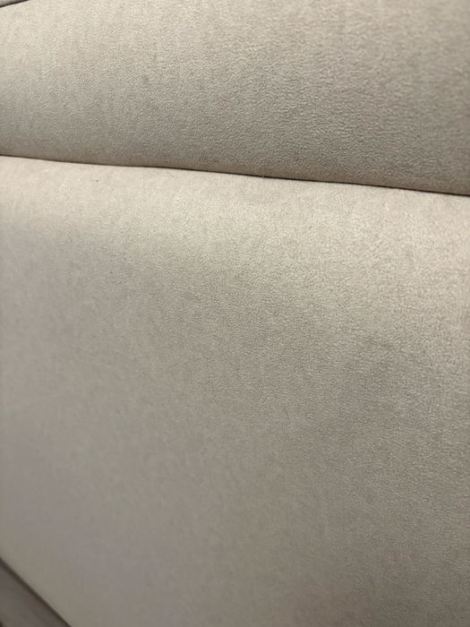 Двуспальная кровать