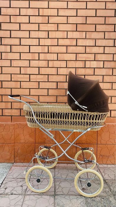 Продам детскую коляску