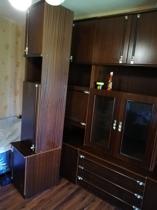 Кафява секция - разглобяема масивно дърво