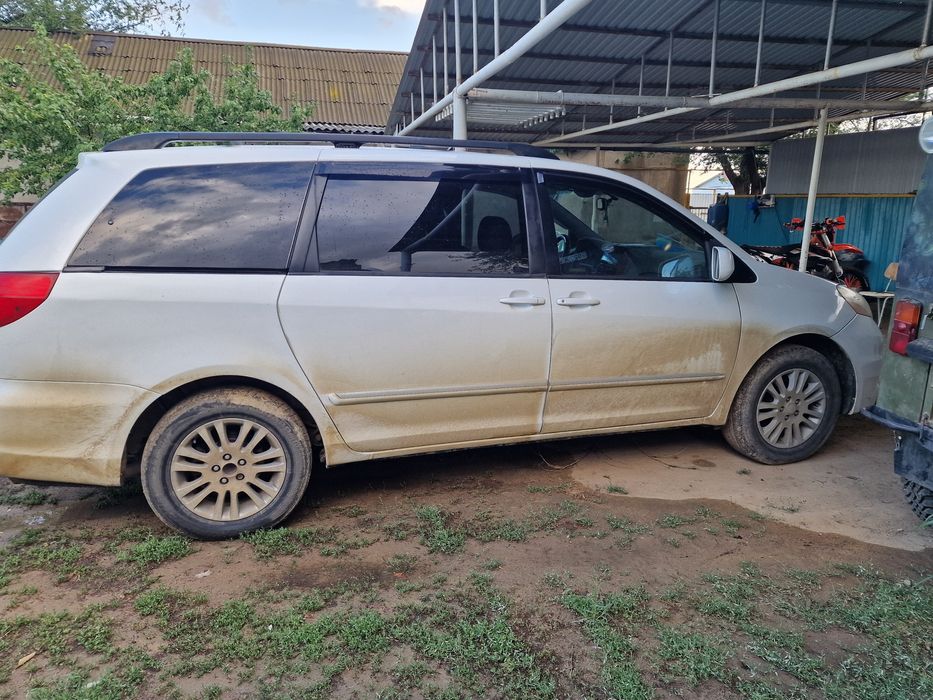 Продается Тойота Сиенна 2.