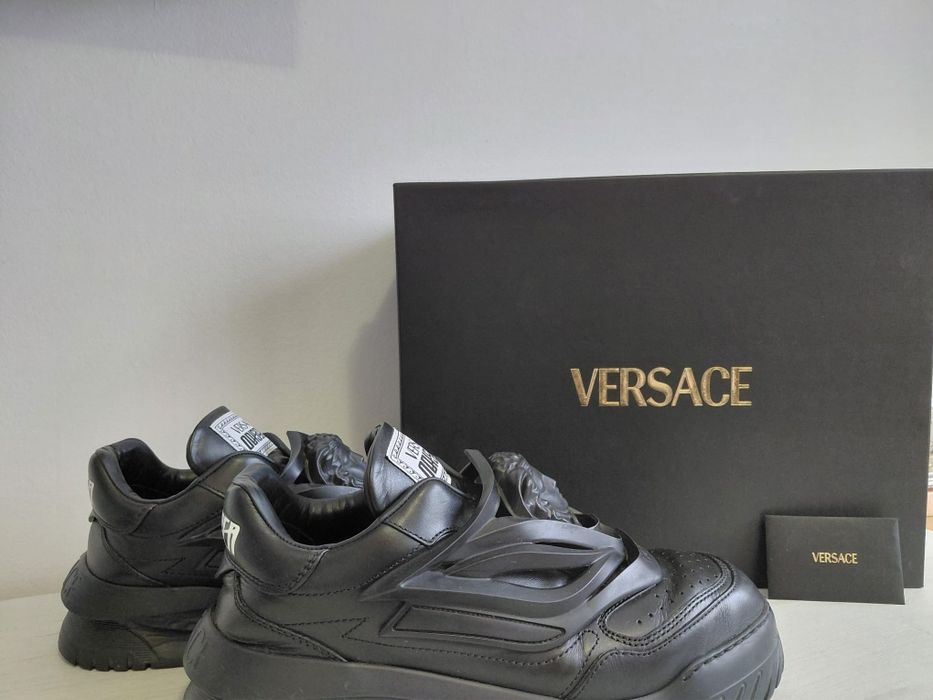 Versace Odisea Nr 42.5 originali
