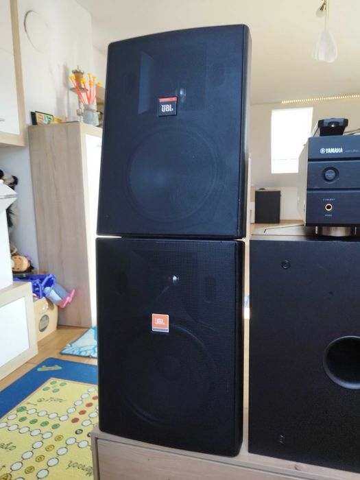 JBL Control 28 + JBL Sub Control SB 2 + Yamaha