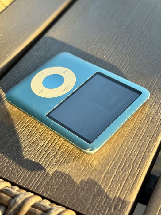 ipod apple nano 8 gb second hand si noi de vanzare • Anunturi • OLX.ro