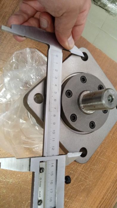 Гидро моторы на КМУ