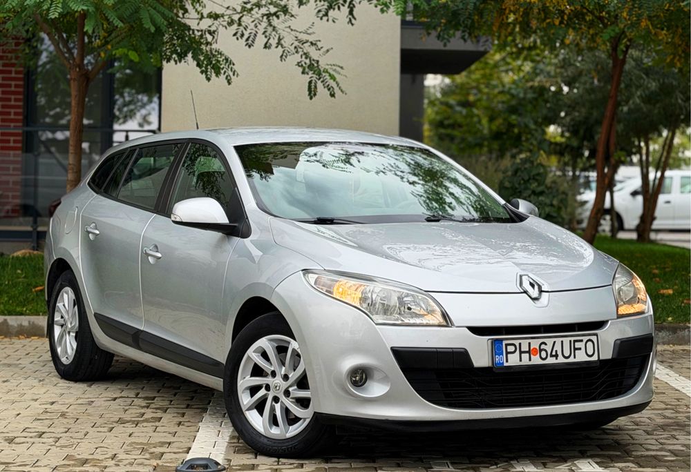 RENAULT Megane 2011 — imagine 2