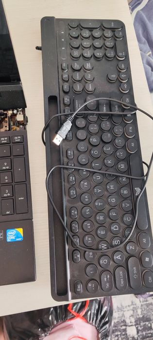 Продам ноутбук hp