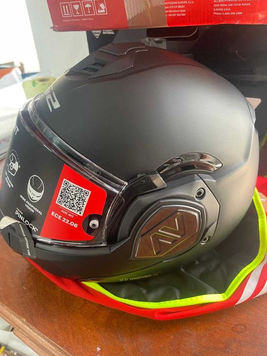 Cască de motocicletă LS2 FF906 Advant SOLID MATT BLACK cu mandibulă, marimea S