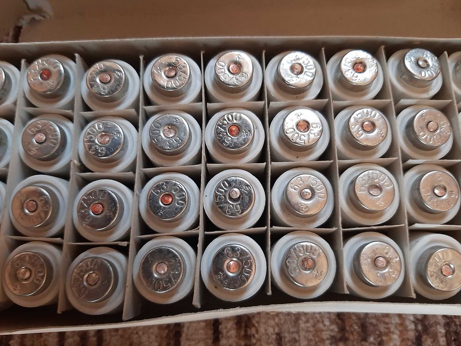 Предпазител стопяем 25A, 63A