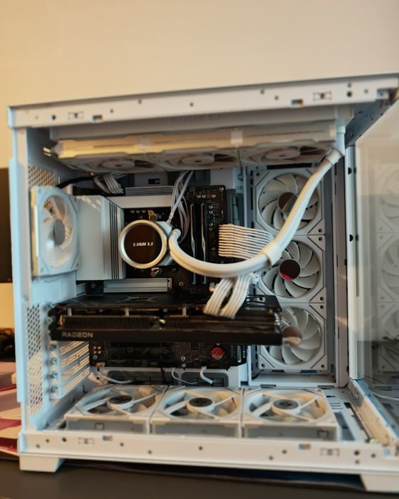 PC High-end Gaming/Editare Ryzen 9, 7900GRE, G.Skill Trident Z,