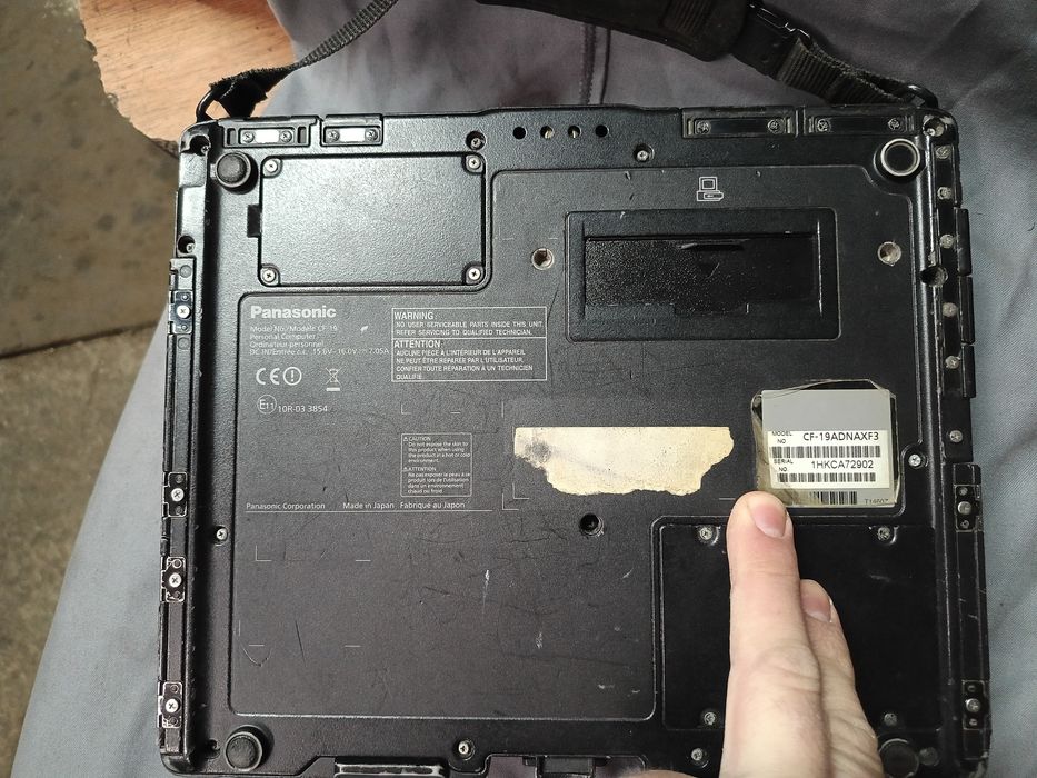 Panasonic Toughbook CF-19