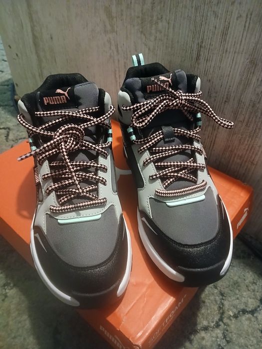 Adidasi puma pentru fete mărimea 35,5