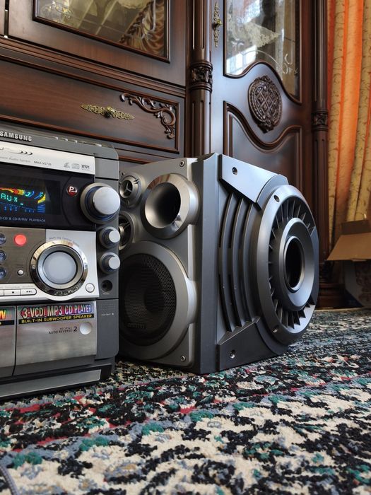 Музыкальный центр мощный