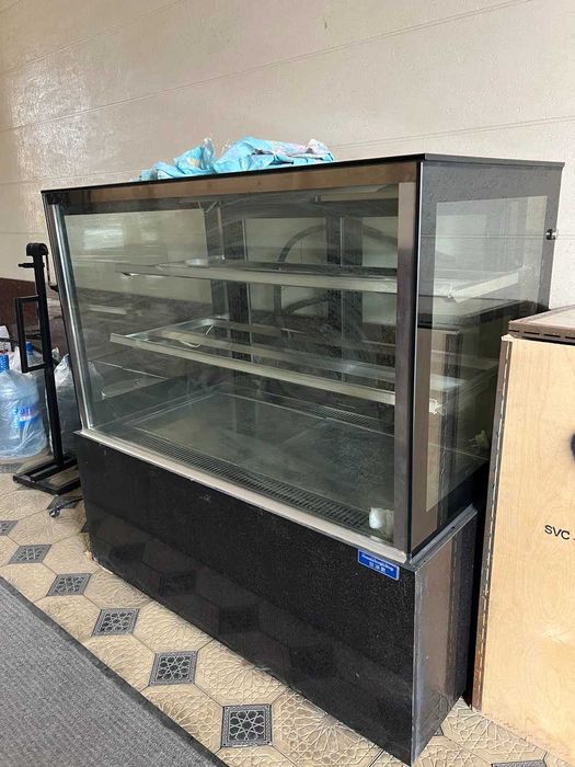 витринный холодильник