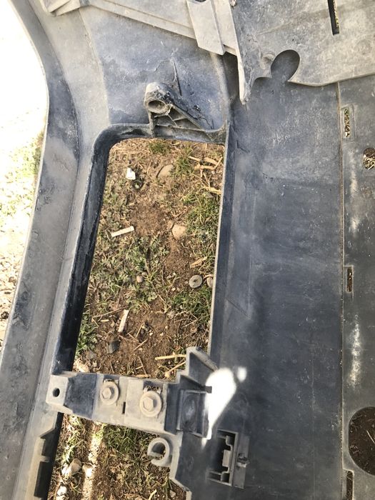 Продам передний бампер Bmw e34 привозной оригинал