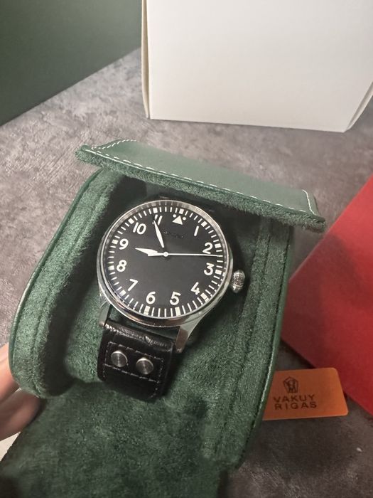 Часы Seiko. (механизм  vh31h. Кварц)