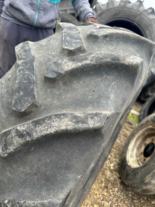 Cauciucuri sh 14.9 R24