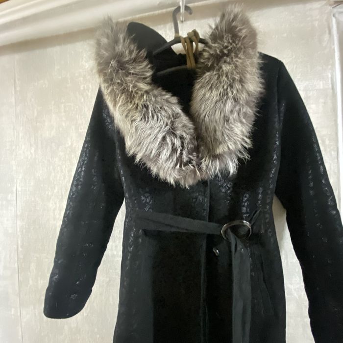 Дубленка песцовом воротничком
