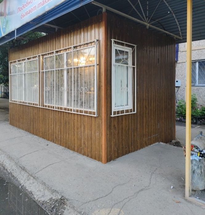 Продам киоск вместе с остановкой