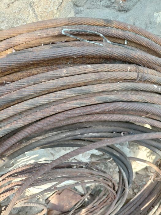 Vând sârmă pentru gard