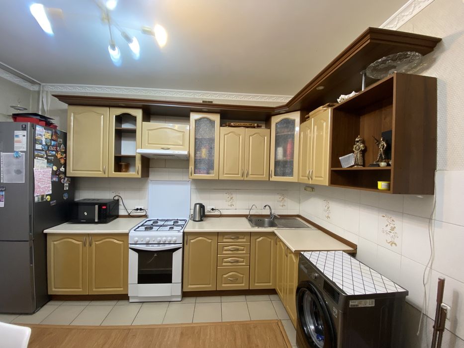 Продам кухонный гарнитур за 60 тысяч