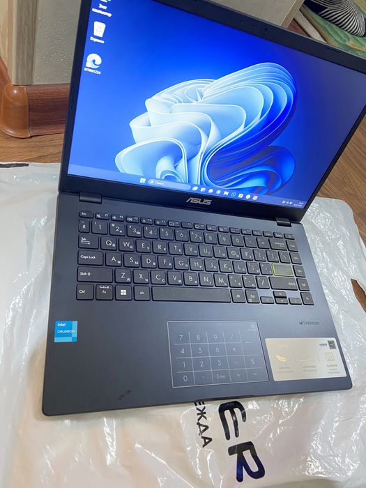 Новый ноут ASUS Laptop