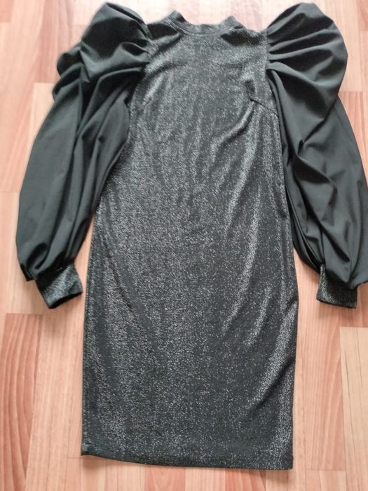 Продам кофту , джинсы