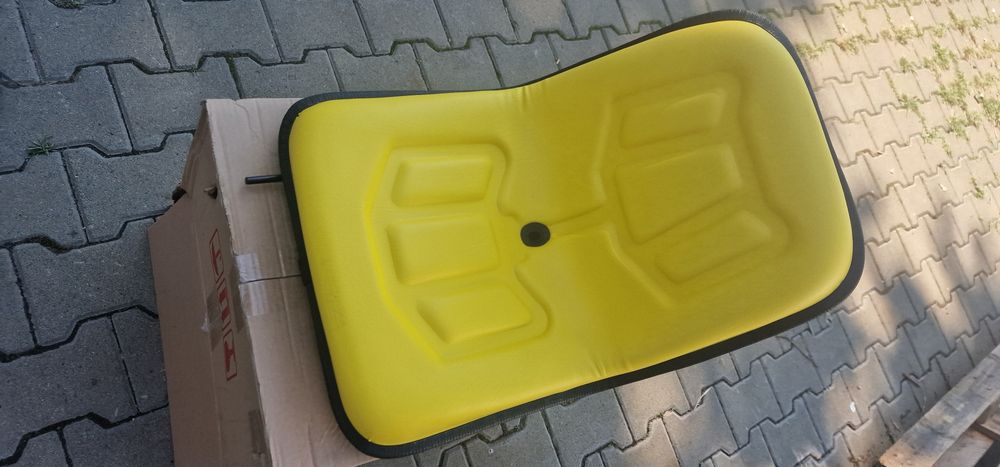 Scaun macara încărcător frontal manitou damper utilaje pret 550 lei cu