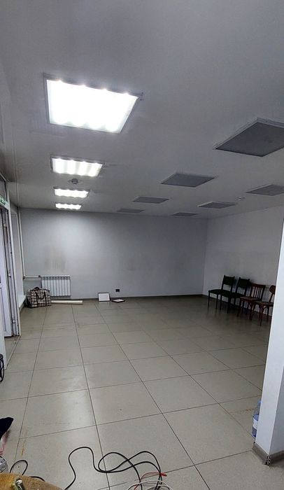 Сдам в аренду магазин офис в центре