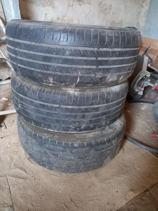 Бу колесо 225 55 R17 3шт