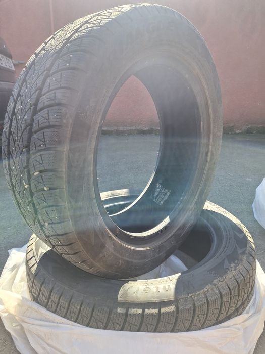Vînd 4 anvelope de iarnă 205/55R16