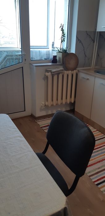 Apartament cu 4 camere, de vânzare