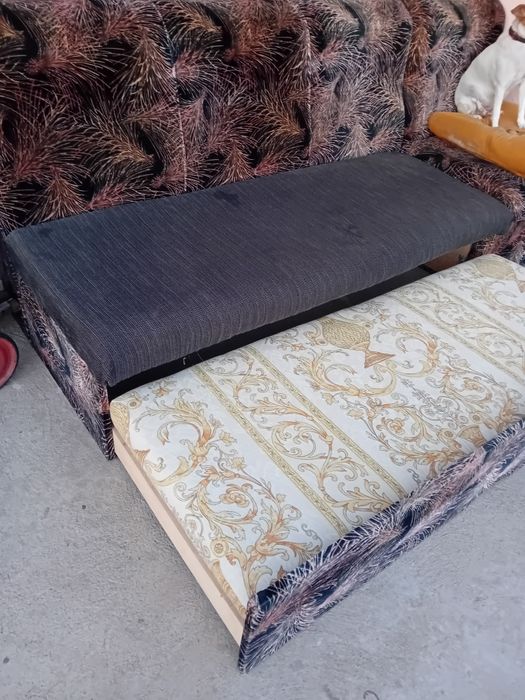 Продавам ъглов  диван запазен