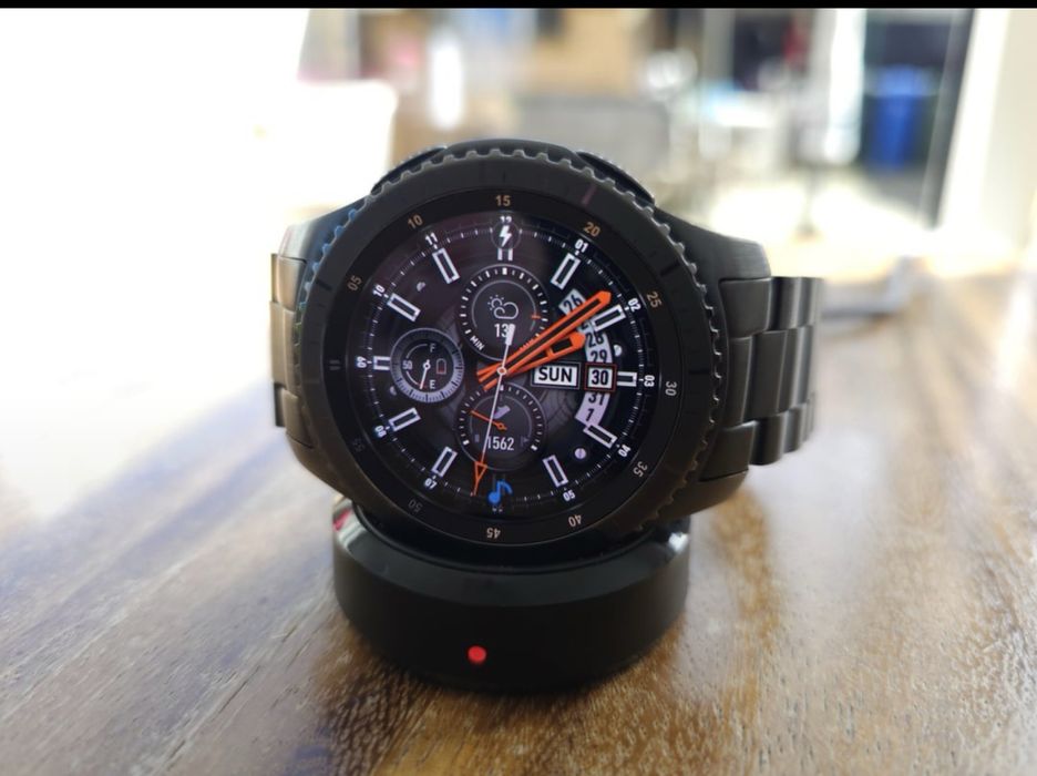 Смарт часы Samsung gear s3 Frontier