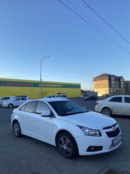 Продам хорошую машину