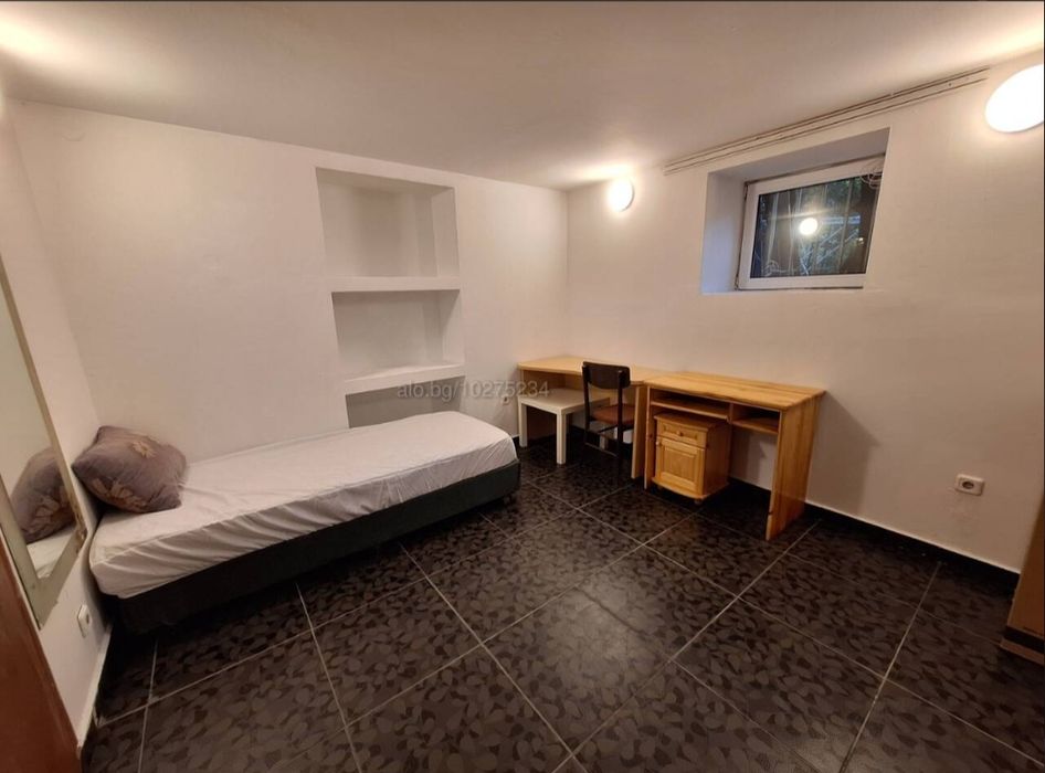 Дава се под наем  в София, Център - 16 кв.м за 209.1 € - Снимка #1