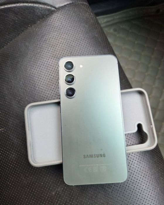 Продам Samsung s 23