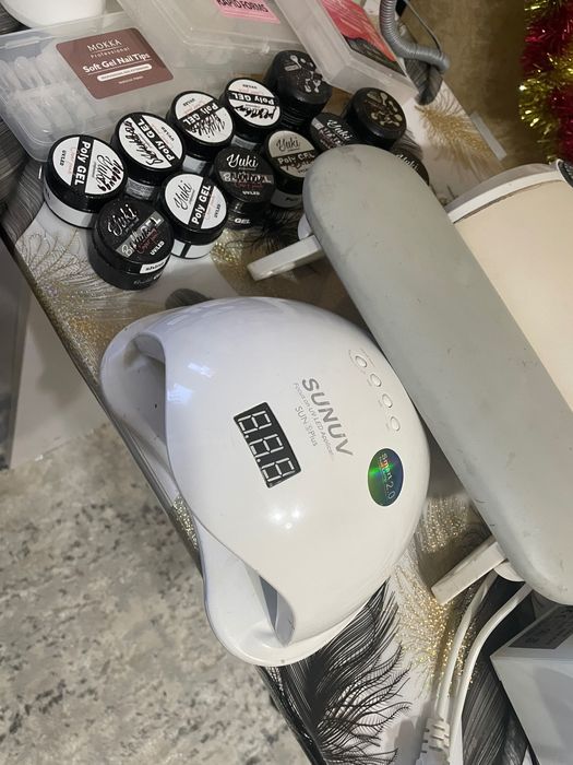 Продам все для маникюра